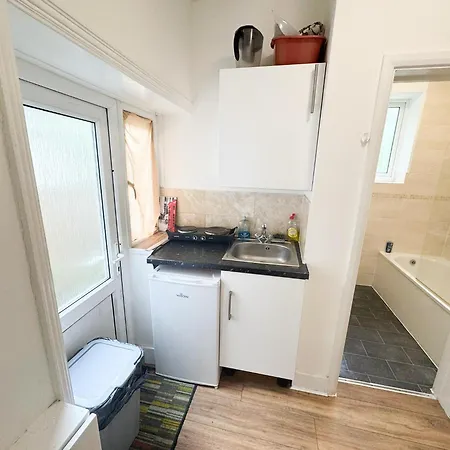 Golders Green Studio Лондон Экстерьер фото
